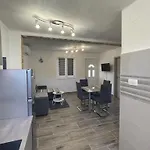 펜션 Beachfront House Melissa *