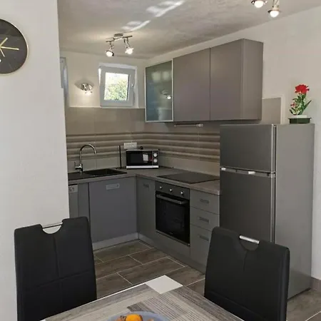 Beachfront House Melissa