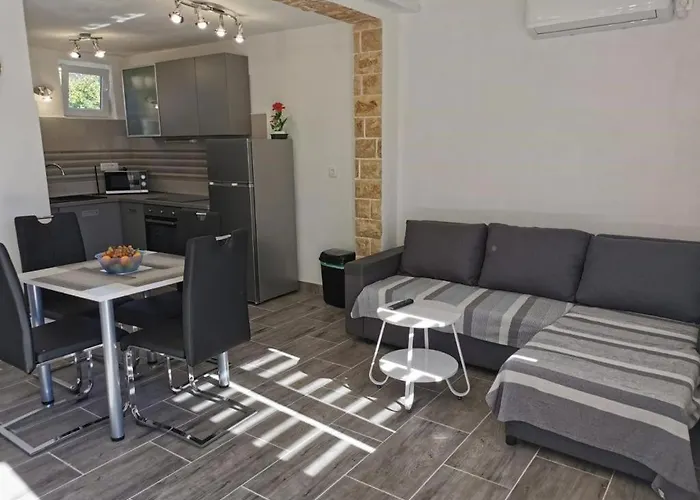 Nyaraló Beachfront House Melissa Vinišće