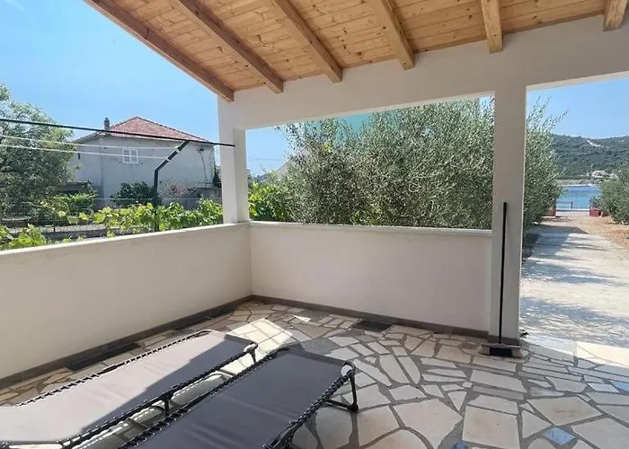 Nyaraló Beachfront House Melissa